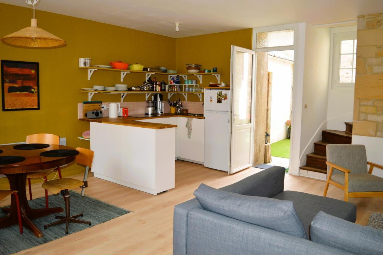 La Courette, Maison Avec Cour Proche Plage Graye-sur-Mer エクステリア 写真