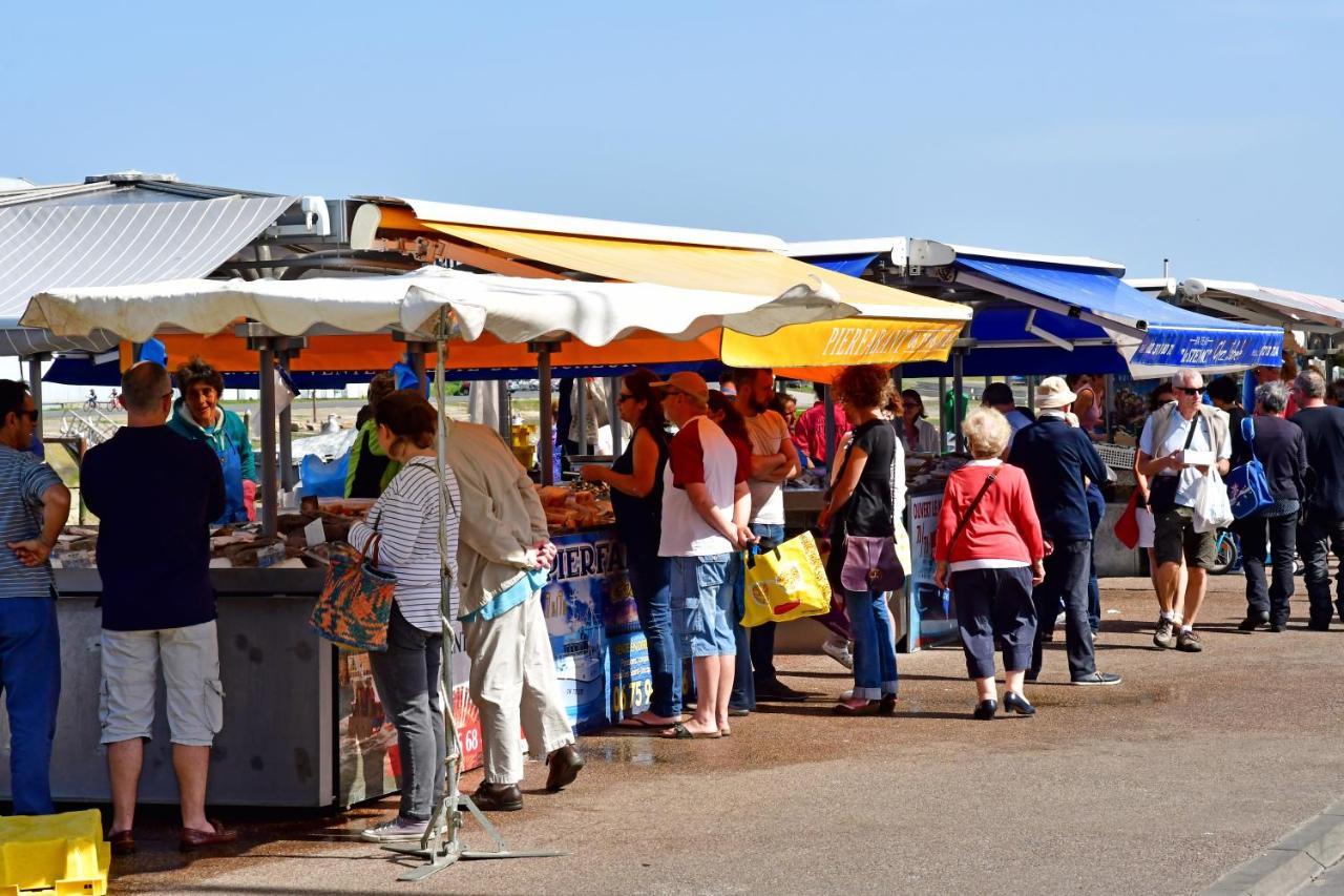 La Courette, Maison Avec Cour Proche Plage Graye-sur-Mer エクステリア 写真